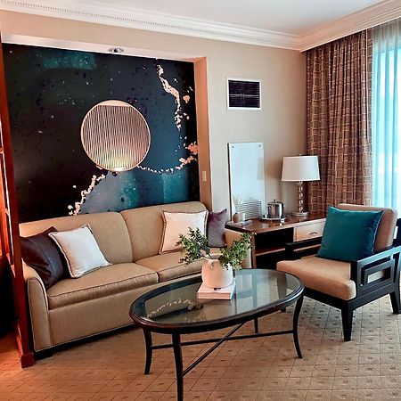 Balcony Full Strip View Suite Mgm Signature Free Valet Las Vegas Extérieur photo