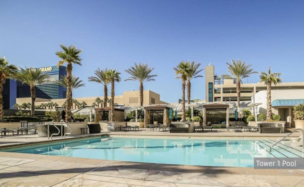 Balcony Full Strip View Suite Mgm Signature Free Valet Las Vegas Extérieur photo