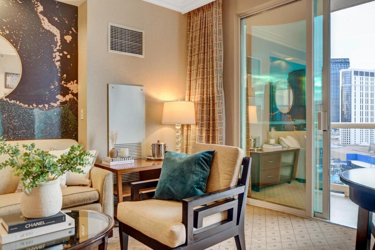 Balcony Full Strip View Suite Mgm Signature Free Valet Las Vegas Extérieur photo